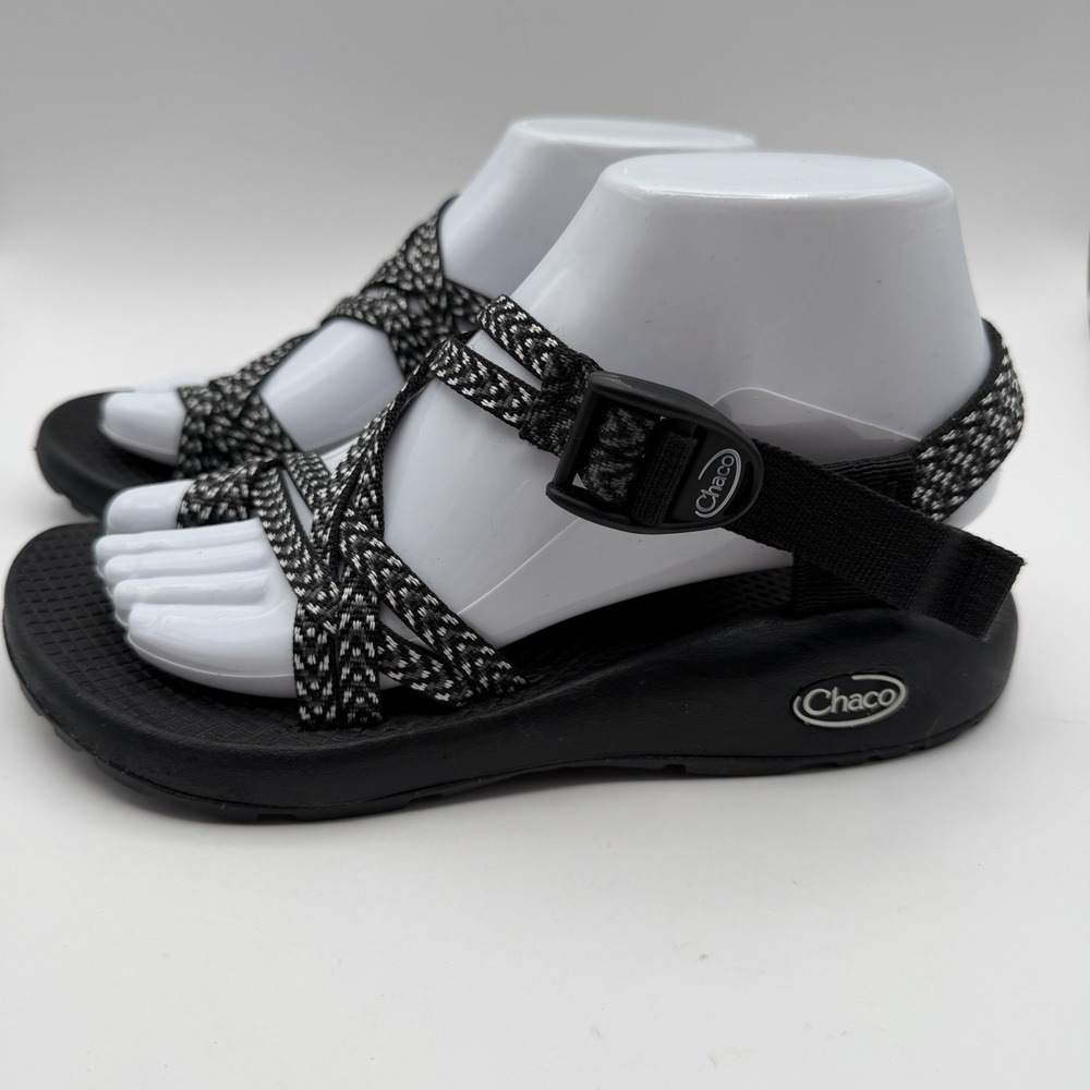Chaco ZX/2 Classic Women's Sandals Sz 7 Black & White Toe Loop Hiking J106266 - Picture 4 of 9